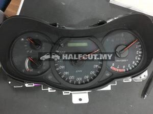 TOYOTA INNOVA METER 671