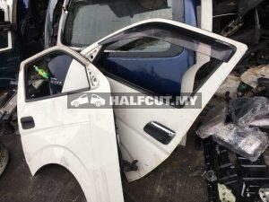 TOYOTA HIACE 2010 KDH200 FRONT DOOR HALFCUT SIDE DOOR