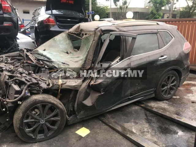 NISSAN XTRAIL X-TRAIL T32 IMPUL 2.0CC AUTO 2WD FRONT AND REAR HALFCUT HALF CUT