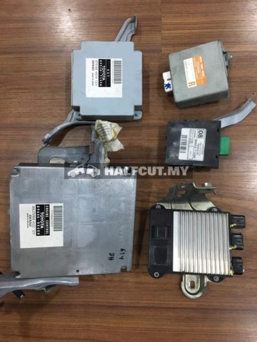 TOYOTA HILUX KUN26 2KD ECU