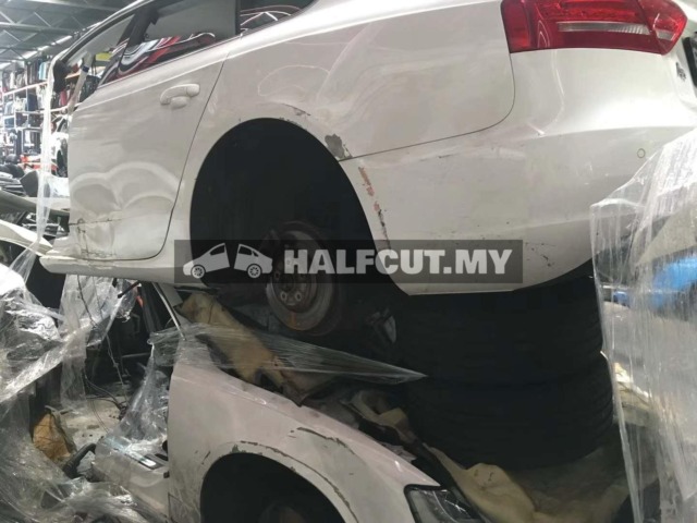 AUDI A5 2.0CC 4WD CDN QUATTRO FRONT AND REAR HALFCUT HALF CUT