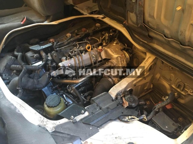 TOYOTA HIACE KDH200 2KD MANUAL FRONT AND REAR HALFCUT HALF CUT