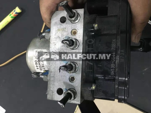 HONDA HRV T7STO ABS PUMP