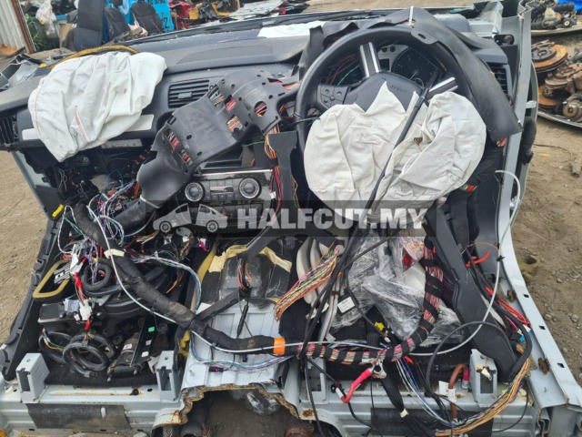 MERCEDES BENZ R CLASS W251 CKD HALFCUT HALF CUT