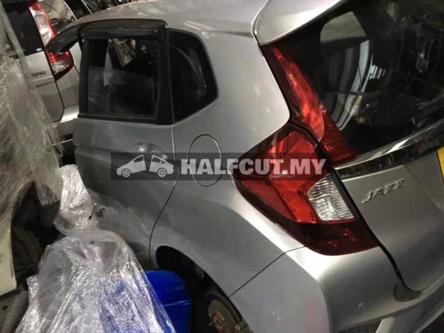 HONDA JAZZ T5A RS & REAR CKD L15B TWIN CAM AUTO HALFCUT HALF CUT
