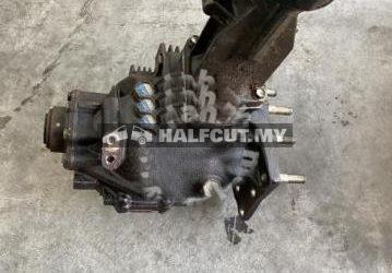 TOYOTA LAND CRUISER 200 AUTO 4WD GEARBOX GEAR BOX