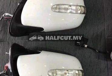 TOYOTA HIACE KDH200 SIDE MIRROR SET AUTO FLI[ HAVE LAMP 7 WAYAR