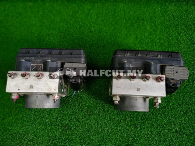 TOYOTA ALTIS 2Q ABS PUMP