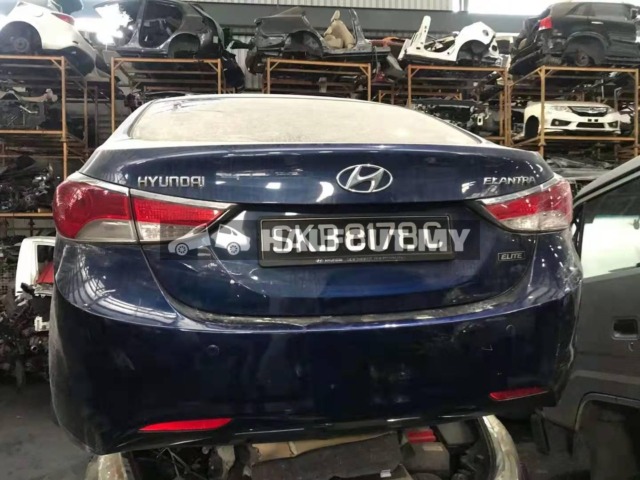 HYUNDAI ELENTRA 1.6CC G4FC FRONT AND REAR HALFCUT HALF CUT