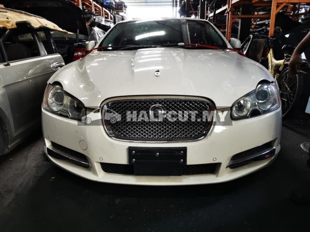 JAGUAR XF 3.0 V6 HALFCUT HALF CUT