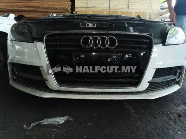 AUDI TT MK2 2.0 2012Y TURBO CES ENGINE CKD TTS BODYKITS LIGHT HEADLAMP HEADLIGHT HEAD LAMP LIGHT HALFCUT HALF CUT