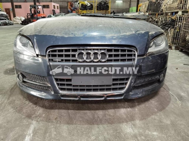 AUDI TT 2010Y 2.0 CCZ TURBO HALFCUT HALF CUT
