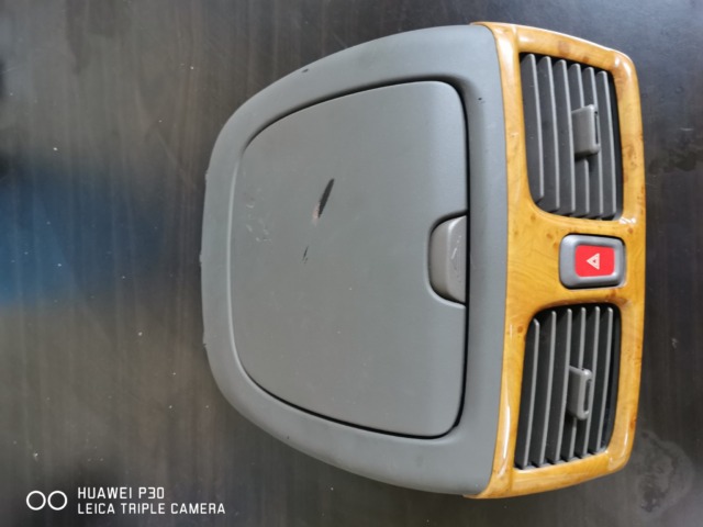 TOYOTA WISH ZNE10 TAILLAMP TAILLIGHT TAIL REAR LAMP LIGHT