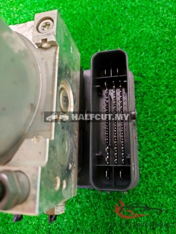 VOLKSWAGEN GOLF MK7 ABS PUMP