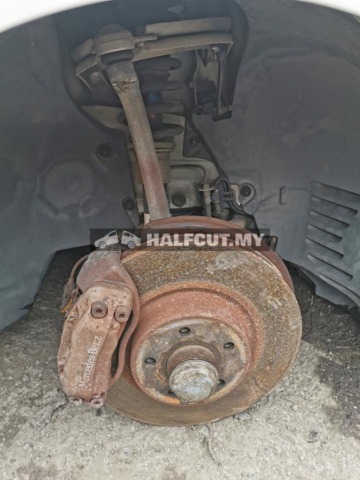 MERCEDES BENZ CLS350 W219 CKD HALFCUT HALF CUT
