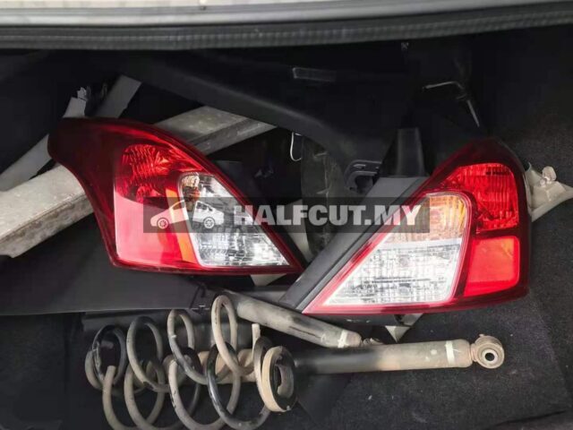 NISSAN ALMERA REAR CUT & DOOR F RH R RH