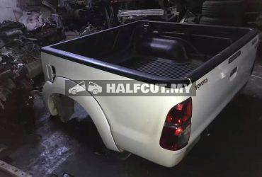 TOYOTA HILUX KUN26 REAR CABIN