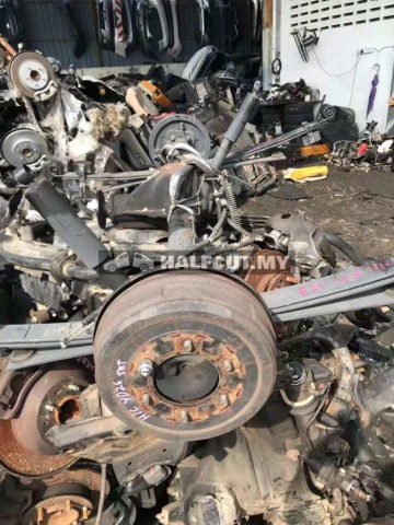 NISSAN UNVAN E26 HIGH ROOF YD25 AUTO