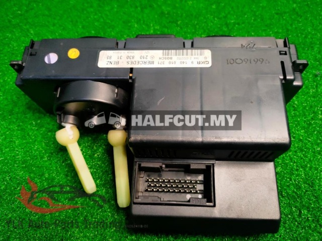 MERCEDES BENZ E-CLASS W210 AIRCOND PANEL