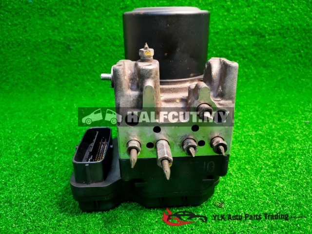 TOYOTA CAMRY ACV40 OP ABS PUMP