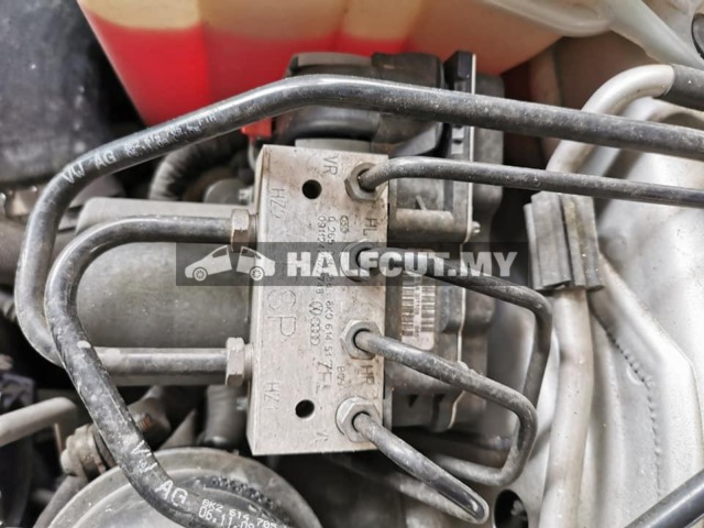 AUDI A4 B8 2.0 QUATTRO CKD HALFCUT HALF CUT