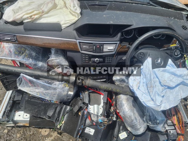 MERCEDES BENZ E CLASS W212 CGI CKD ENGINE 271860 GEARBOX 722997 HALFCUT HALF CUT