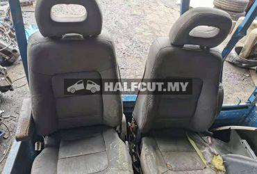 MITSUBISHI PAJERO V33 SEAT SET