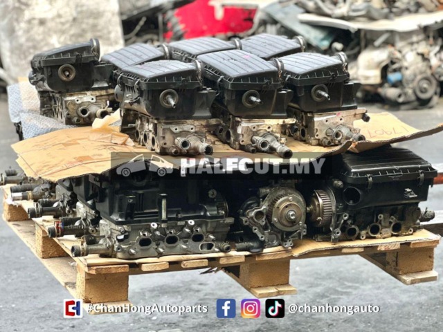 Daihatsu Viva EF Twin Cam Engine Cylinder Head