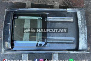 L900 Sunroof Black