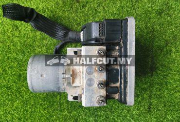 MERCEDES BENZ W205 ABS PUMP