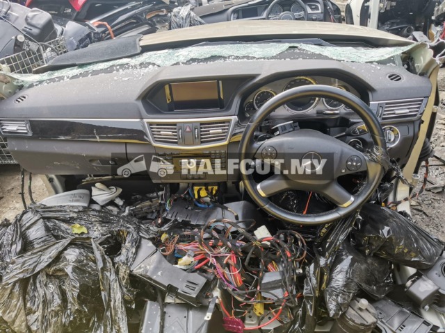 MERCEDES BENZ E-CLASS W212 CKD READY STOCK ??? ENGINE 271860 GEARBOX 722997 ENGINE GEARBOX GEAR BOX HALFCUT HALF CUT