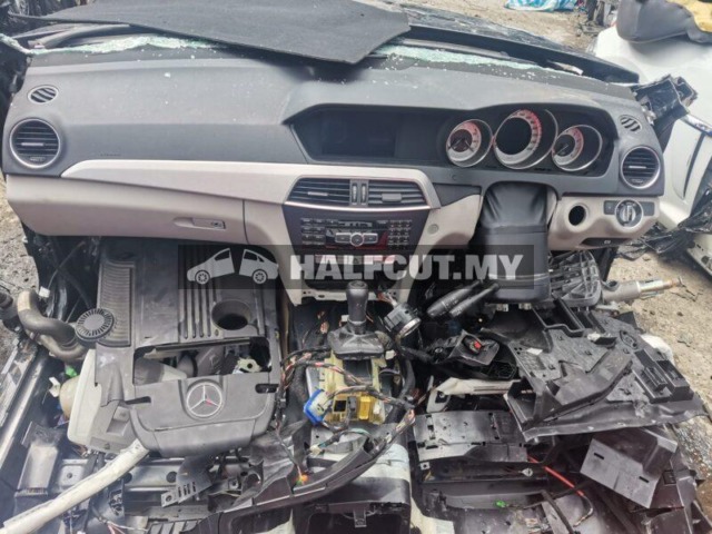 MERCEDES BENZ C-CLASS C200 FACELIFT CKD READY STOCK ??? ENGINE 271860 HALFCUT HALF CUT