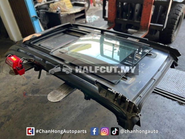 Daihatsu L900 Sunroof