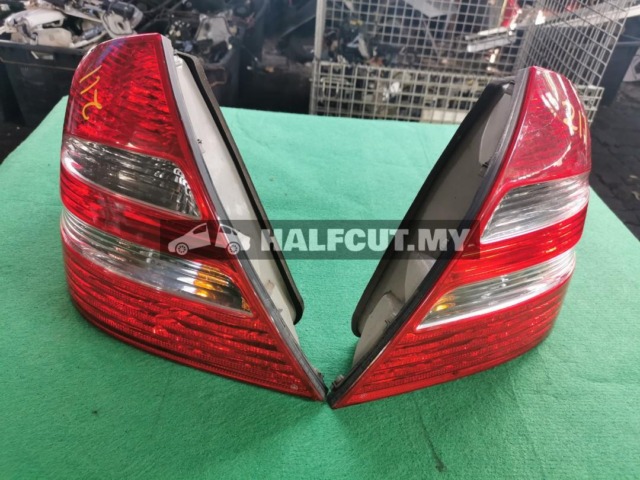 MERCEDES BENZ W211 TAILLAMP TAILLIGHT TAIL REAR LAMP LIGHT
