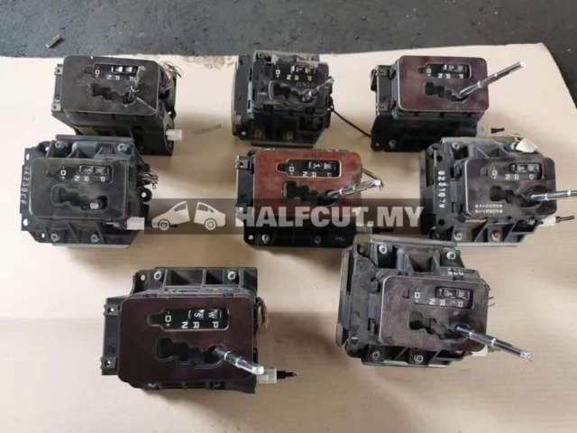 MERCEDES BENZ W210 GEAR LEVEL + – MODEL