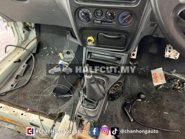 TOYOTA YRV K3 TURBO M T HALFCUT HALF CUT