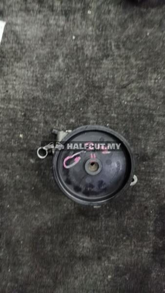 MERCEDES BENZ 212 POWER STEERING PUMP