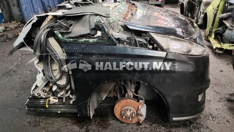 MAZDA BIANTE HALFCUT HALF CUT
