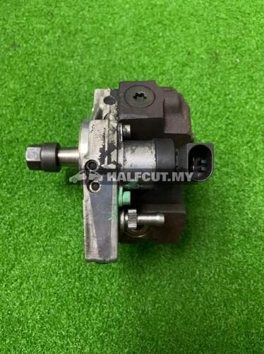 BMW E70 M57 HIGH PRESSURE PUMP USED