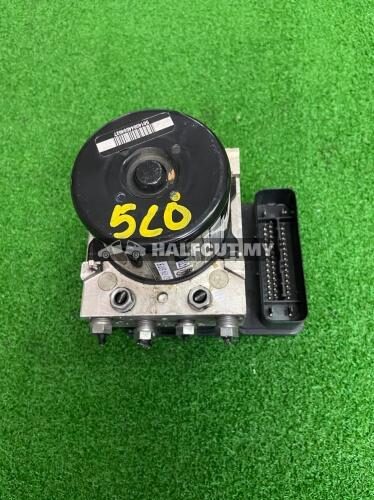 VOLKSWAGEN BEETLE ABS PUMP 5CO 614 517 B