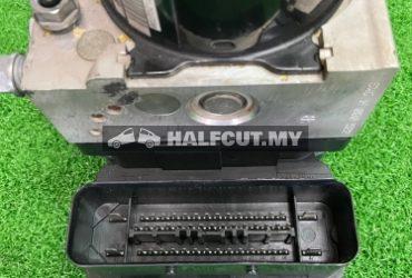 VOLKSWAGEN BEETLE ABS PUMP 5CO 614 517 B