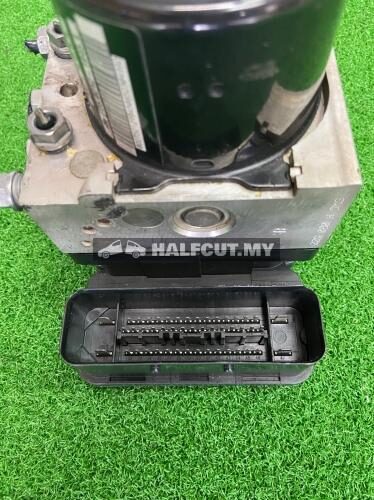 VOLKSWAGEN BEETLE ABS PUMP 5CO 614 517 B