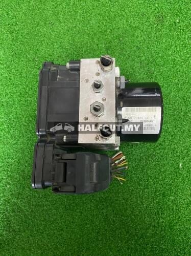 FORD FIESTA AV59 ABS PUMP USED