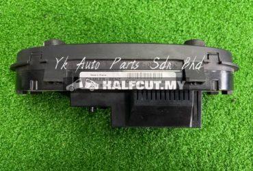 MERCEDES BENZ 2001-2005 AIR COND SWITCH 209 830 02 85 USED