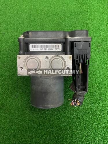 TOYOTA ALPHARD VELLFIRE Y7 ABS PUMP USED 44510-52660