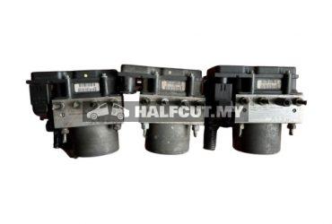 TOYOTA CAMRY ACV40 XG ABS PUMP