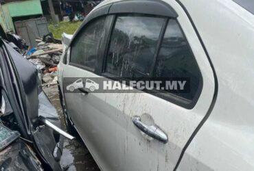 PERODUA BEZZA DOOR 1SET