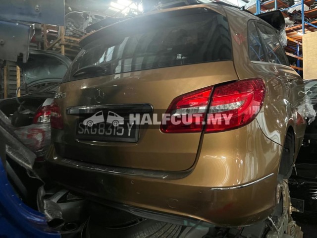 MERCEDES BENZ B CLASS B200 FRONT CUT AND REAR CUT