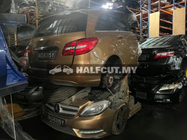 MERCEDES BENZ B CLASS B200 FRONT CUT AND REAR CUT