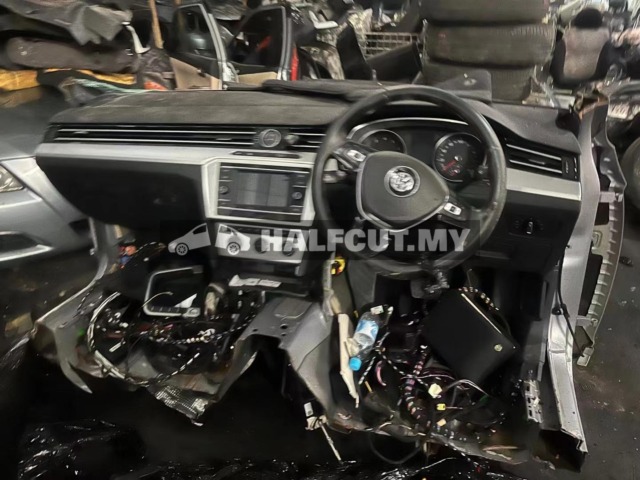 VOLKSWAGEN PASSAT B8 FRONT HALFCUT HALF CUT